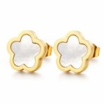 siknakit-clover-ivory-zlati-vticni-uhani-deteljica-z-belim-vlozkom-bela-produktna Ivory Clover zlati Clover uhani z ivory deteljico Šik nakit
