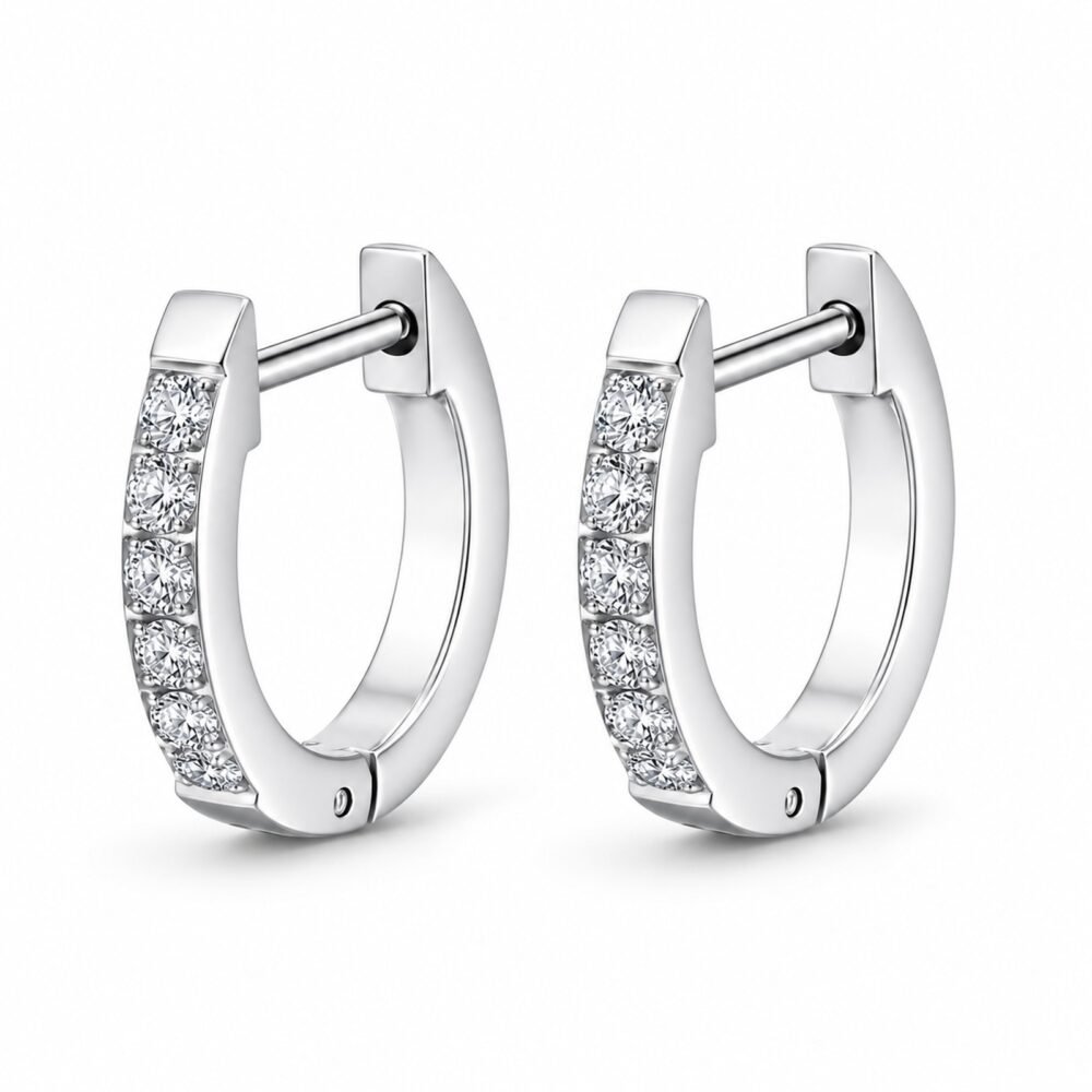 siknakit-crystal-line-hoops-silver-srebrni-obrocki-s-cirkoni-bela-podlaga Crystal Line Hoops Silver srebrni obročki s cirkoni Šik nakit