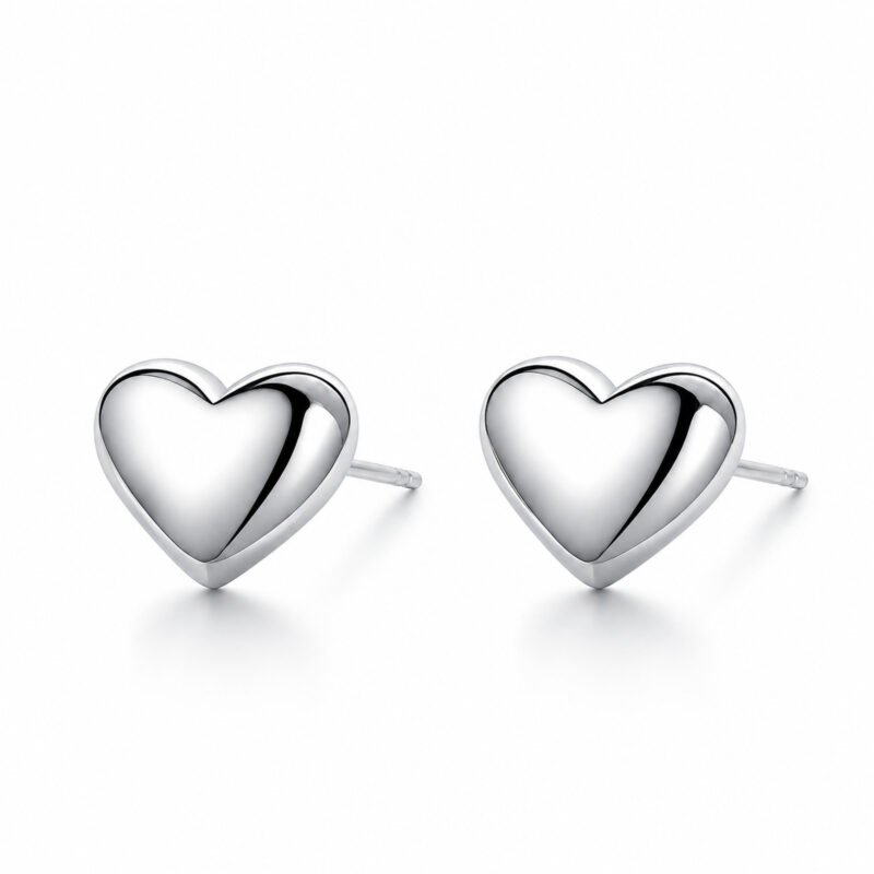 Petite Heart srebrni mini uhani v obliki srca Šik nakit