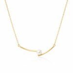 siknakit-zlata-minimalisticna-verizica-z-biserom-pearl-arc-bela-podlaga Pearl Arc minimalistična zlata verižica z biserom Šik nakit