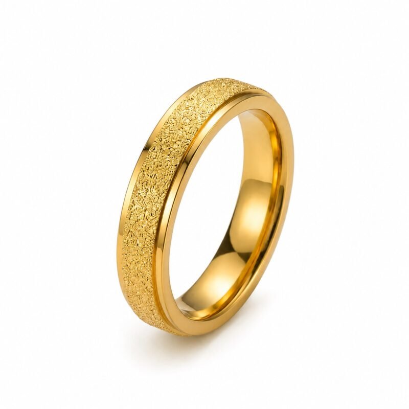 Lustre Line Gold zlati prstan s svetlečo teksturirano sredico Šik nakit