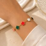 siknakit-zlata-clover-zapestnica-candy-clover-close-up-na-roki
