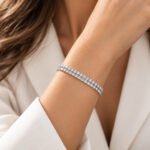 sik-nakit-crystal-tennis-duo-silver-srebrna-dvojna-tenis-zapestnica-s-cirkoni-closeup-na-roki