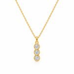 siknakit-crystal-trio-zlata-verizica-s-tremi-okroglimi-cirkoni-produktna-belo-ozadje Crystal Trio zlata verižica s tremi okroglimi cirkoni – Šik nakit